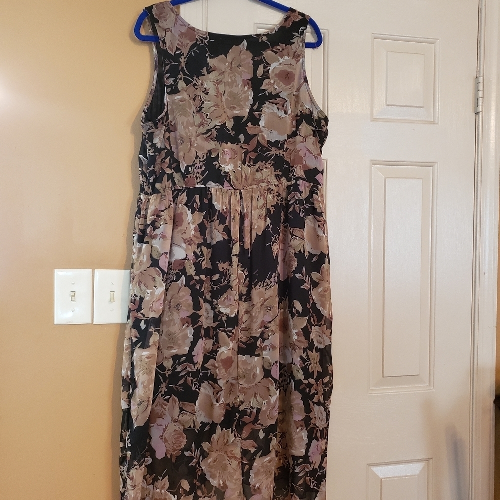 🌼Ladies Dress - Picture 4 of 8